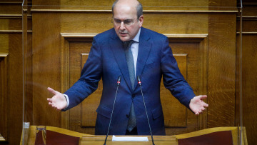 Χατζηδάκης: Επίθεση σε ΣΥΡΙΖΑ και ΠΑΣΟΚ για την καταψήφιση του νομοσχεδίου του υπουργείου Οικονομικών