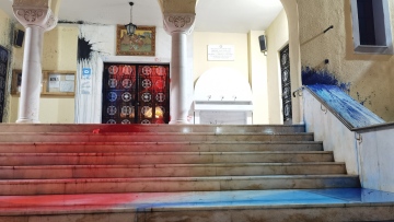 Καταδικάζει τον βανδαλισμό του ναού, η δικηγόρος της 17χρονης