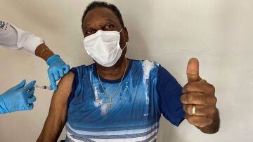 Πελέ: Καθησυχαστικοί οι γιατροί για την υγεία του - Ευχές από τον Τίτε