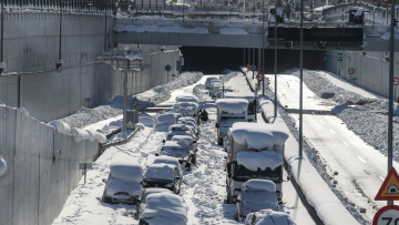 Χιόνια: Τι ισχύει για τις αποζημιώσεις λόγω της κακοκαιρίας