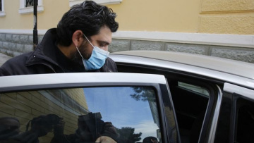 Κάτω Πατήσια: Συμπληρωματική δίωξη για τον ιερέα -  «Είναι τέρας, είχε ζητήσει και από μένα να συνευρεθούμε» αποκαλύπτει η μητέρα 18χρονης!