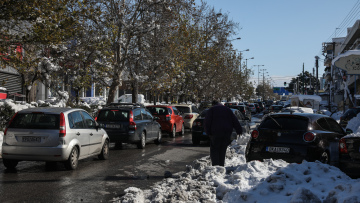 Κακοκαιρία «Ελπίς»: Ποιοι δρόμοι είναι κλειστοί στην Αττική και πού χρειάζονται αντιολισθητικές αλυσίδες