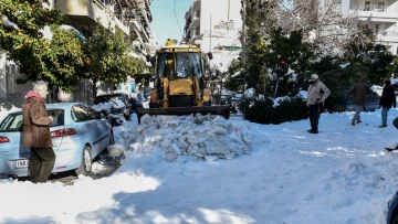 ΚΙΝΑΛ: Ερώτηση στη Βουλή για την κακοκαιρία και την ταλαιπωρία των πολιτών από τον χιονιά
