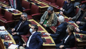 Πρόταση μομφής: Το παρασκήνιο πίσω από την κίνηση Τσίπρα