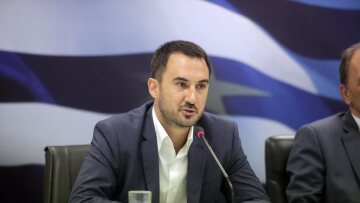 Χαρίτσης: Ήταν επώδυνη αλλά επιβεβλημένη επιλογή – Θα κάνουμε πολιτική περιεχομένου