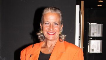 Λουκία Παπαδάκη: «Όταν με παρενόχλησε κάποιος, του έριξα σφαλιάρα κι έφυγα, σκασίλα μου για τον ρόλο»