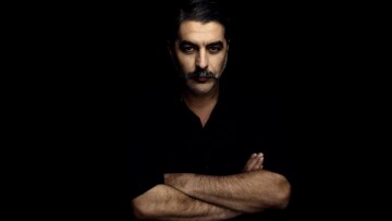 O Bασίλης Μπισμπίκης εξηγεί γιατί παράτησε το σχολείο