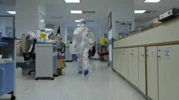 Σε ύφεση τα κρούσματα κορωνοϊού στη χώρα – Μικρή αύξηση στη Θεσσαλονίκη