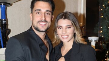 Μαριαλένα Ρουμελιώτη και Σάκης Κατσούλης πήγαν μέσα στο καταχείμωνο στη Μύκονο