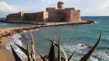 Σάλος στην Ιταλία: Πάνω από δέκα μαθήτριες στην Καλαβρία ανέφεραν σεξουαλικές παρενοχλήσεις από καθηγητές