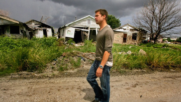 Ο Μπραντ Πιτ κατηγορείται για παραπλάνηση από τα θύματα του τυφώνα Κατρίνα: «Πιστέψαμε το όνειρο που μας πούλησε»