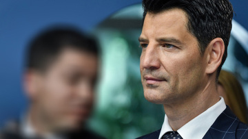 «Τα θύματα περνάνε μια κόλαση», λέει ο Σάκης Ρουβάς μετά τον σάλο που ξεσήκωσαν οι πρώτες δηλώσεις του για τον Δημήτρη Λιγνάδη