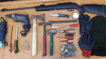 Μήλος: Πάνοπλοι ιερόσυλοι διέρρηξαν 17 εκκλησίες