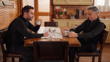 Η Γη της Ελιάς: Οι αλήθειες που «βγαίνουν στο φως» για τον Θεοδόση δεν αρέσουν σε κανέναν