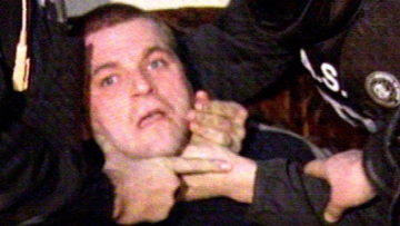 Η σύλληψη του Πάσσαρη: Ο λόγος που ορκίστηκε εκδίκηση να σκοτώνει αστυνομικούς και η γκάφα στην απόδραση