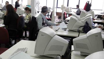 Έρχεται «μπόνους» παραγωγικότητας για δημόσιους υπαλλήλους έως 15% των αποδοχών τους