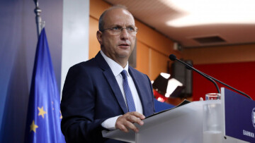 Οικονόμου για Τσίπρα: Απέδειξε την φιλοσοφία του το 2015, όταν βούλιαξε την χώρα