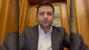 Εισβολή στην Ουκρανία: «Η Ρωσία μας επιτέθηκε όπως η ναζιστική Γερμανία στον Β' Παγκόσμιο» είπε ο Ζελένσκι