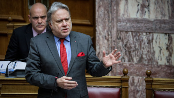 Κατρούγκαλος: Αν ήταν ο ΣΥΡΙΖΑ στην κυβέρνηση δεν θα έστελνε στρατιωτικό υλικό στην Ουκρανία