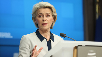 Πόλεμος στην Ουκρανία: Το κλείσιμο του εναέριου χώρου της ΕΕ για την Ρωσία ανακοίνωσε η πρόεδρος της Κομισιόν