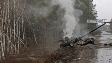 Πόλεμος στην Ουκρανία: Αντέχει για 5η μέρα η χώρα - «Επιβραδύνθηκε ο ρυθμός της ρωσικής επίθεσης» λέει το Κίεβο