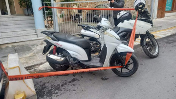 Παγκράτι: Ληστεία σε χρηματαποστολή - Κατέβασαν γυναίκα από αυτοκίνητο κι εξαφανίστηκαν