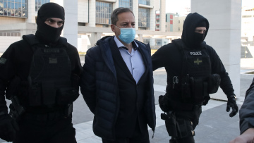 Η πρώτη τοποθέτηση Λιγνάδη στη δίκη του: «Αρνούμαι όλες τις κατηγορίες, είμαι αθώος»