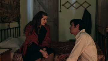 Άγριες Μέλισσες: Η Ελένη θα αποκαλύψει στον Λάμπρο ένα μεγάλο μυστικό