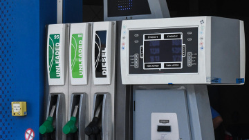 Καύσιμα - Ακρίβεια: Στη Βουλή η τροπολογία για πλαφόν στα κέρδη 