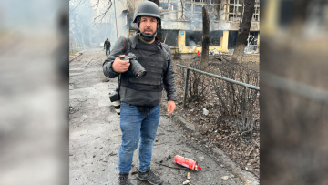 Οι Γερμανοί εκθειάζουν τον Έλληνα φωτογράφο της Bild