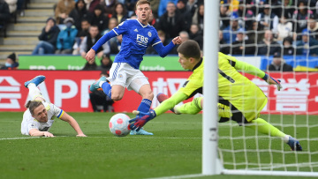 Premier League, Λέστερ – Λιντς 1-0: Σε ελεύθερη πτώση