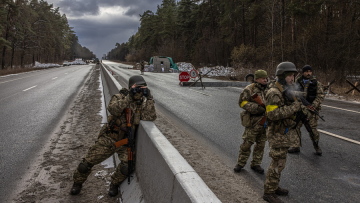 Πόλεμος στην Ουκρανία: Επίθεση της Ρωσίας σε στρατιωτική βάση κοντά στα σύνορα με την Πολωνία