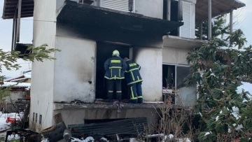 Βέροια: Ένας νεκρός και ένας εγκαυματίας από φωτιά σε μονοκατοικία