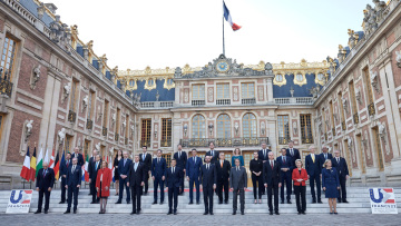 Σύνοδος Κορυφής στις Βερσαλλίες: Τις επόμενες εβδομάδες το πακέτο για την ενέργεια, «ανηφόρα» για ευρωομόλογο