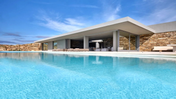 Υπερπολυτελείς, με υπέροχες πισίνες -4 από τις εντυπωσιακότερες υπόσκαφες κατοικίες στην Ελλάδα