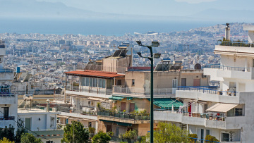 ΕΝΦΙΑ: Δείτε αναλυτικά τις εκπτώσεις ανά τιμή ζώνης - Στη Βουλή το νομοσχέδιο