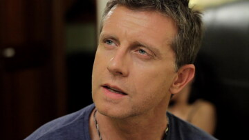 Γιάννης Σαββιδάκης: «Είναι λίγο εγωιστικό να κάνεις παιδιά και πολύ εγωιστικό να υιοθετείς επειδή θες εσύ»