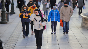 Ο Μάρτιος της εποχικής γρίπης και του κορωνοϊού: Γιατί φέτος «συναντήθηκαν» οι δύο ιοί