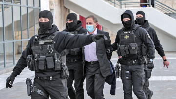 Δίκη Λιγνάδη: Ένταση στη δίκη μεταξύ υπεράσπισης και πολιτικής αγωγής