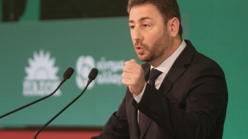 Ανδρουλάκης: Ο Μητσοτάκης κατεβάζει τον πήχη της αυτοδυναμίας