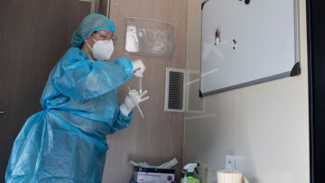 Πλεύρης: Παρατείνεται η  αναστολή των ανεμβολίαστων υγειονομικών - Τι είπε για τέταρτη δόση και πιστοποιητικό εμβολιασμού 