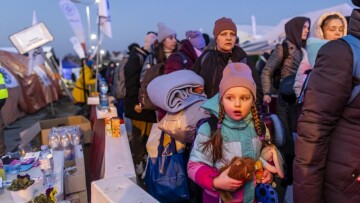 Πόλεμος στην Ουκρανία: «Τεράστιος κίνδυνος» παιδιά πρόσφυγες να πέσουν θύματα διακινητών