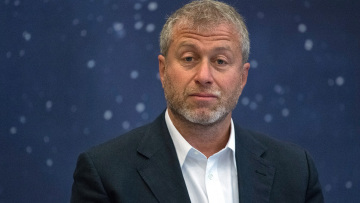 Πόλεμος στην Ουκρανία: Ο Ζελένσκι ζήτησε από τον Μπάιντεν να μην επιβάλει κυρώσεις στον Αμπράμοβιτς, λέει η WSJ