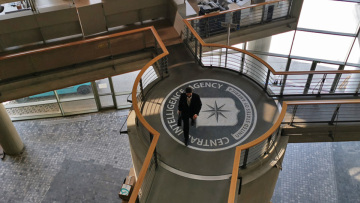 «The Bricklayer»: Μετέφερε το στρατηγείο της CIA στο... Δημαρχείο Θεσσαλονίκης - Δείτε βίντεο και φωτογραφίες