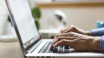 Έκαναν φτερά 18.000 ευρώ από λογαριασμό μητέρας και γιου