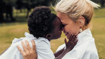 Η τρυφερή φωτογραφία της Χριστίνας Κοντοβά με τον Τζώνη Καλημέρη και τη μικρή Ada