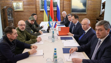 Πόλεμος στην Ουκρανία: «Θα κρίνουμε τη Μόσχα για τις πράξεις και όχι για τις ανακοινώσεις» λέει το Παρίσι