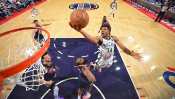 Σίξερς-Μπακς 116-118: Παράσταση... MVP ο Αντετοκούνμπο, βήμα πρωτιάς στην Ανατολή το Μιλγουόκι