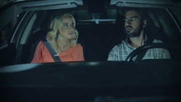 Συμπέθεροι απ' τα Τίρανα: Η Μαρία Μπεκατώρου και ο Γιάννης Τσιμιτσέλης «εισβάλλουν» στην κωμική σειρά