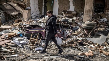 Πόλεμος στην Ουκρανία: Νέοι βομβαρδισμοί στο Χάρκοβο άφησαν τρεις νεκρούς και 16 τραυματίες